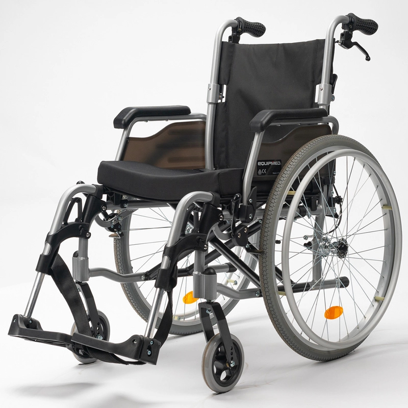 alloy-frame-folding-manual-wheelchair-24in-tyres_00